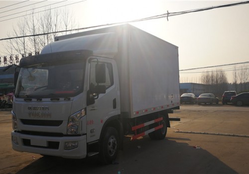 上汽躍進(jìn)國六C500自動(dòng)檔4米2冷藏車(chē)價(jià)格