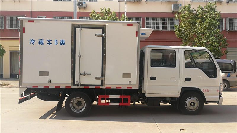 五十鈴雙排國六冷藏車(chē)