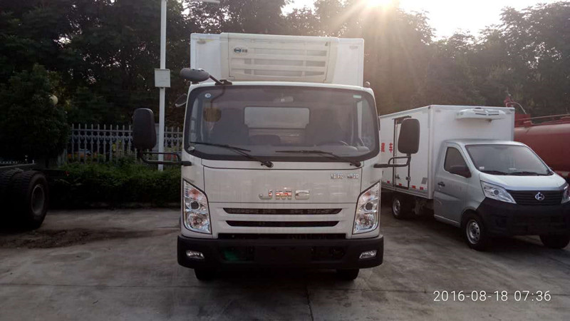 江鈴國五5米2冷藏車(chē)