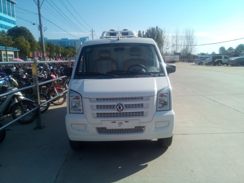 東風(fēng)國五面包冷藏車(chē) (9)