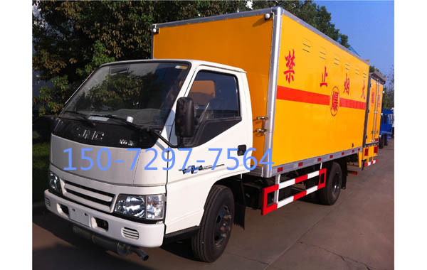 江鈴凱運防爆車(chē).jpg
